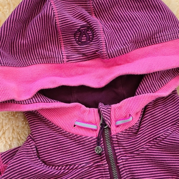 Lululemon Athletica Sweatshirt - Picture 2 of 6